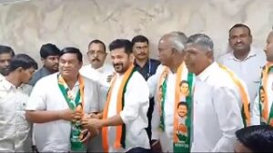 BRS leaders join to Congress